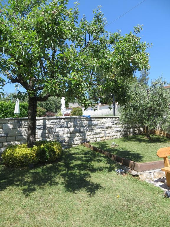 Apartments Sandra Πόρετς Εξωτερικό φωτογραφία